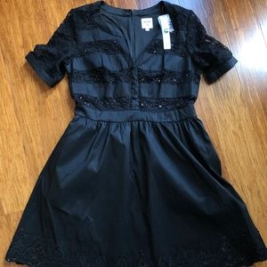 Decode 1.8 Black V-Neck A-Line Sequin Lace Dress